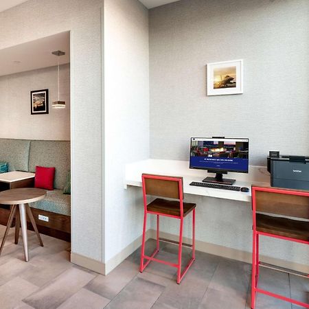Hampton Inn Riverside March Air Force Base, Ca Esterno foto